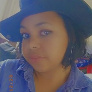 Meet your Posher, Aloima